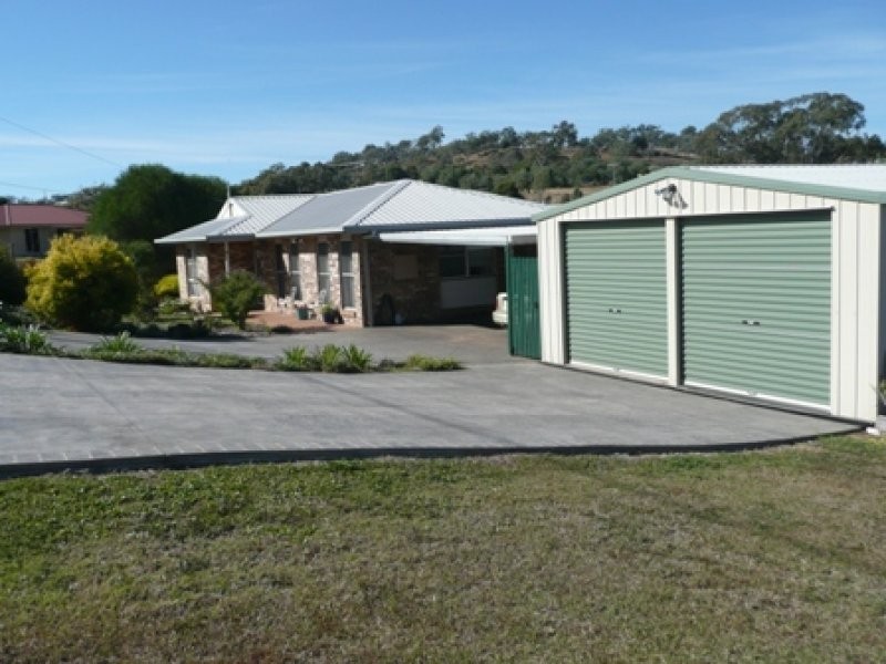 3 Lake Drive, Meringandan QLD 4352