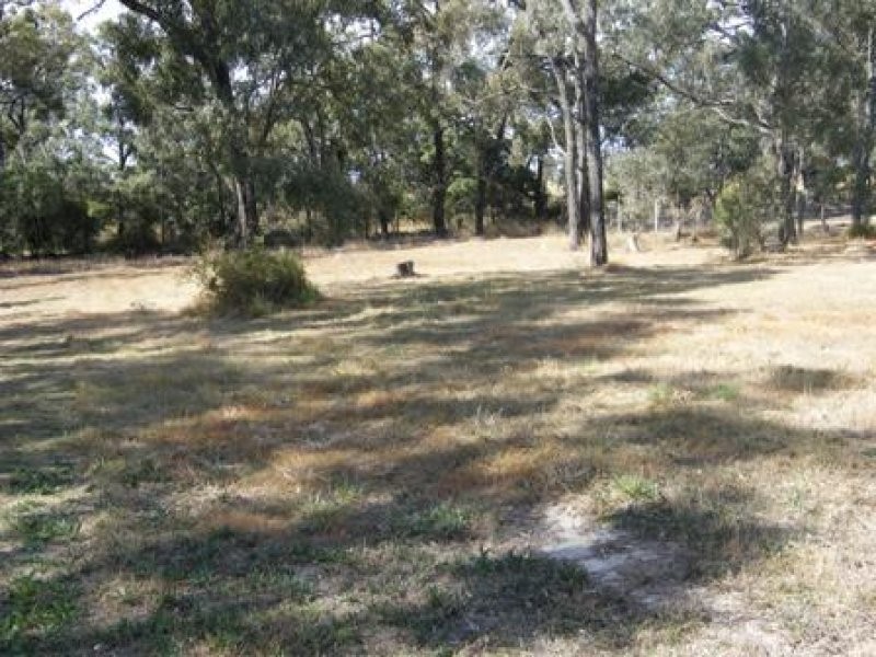 15 Highland Park Road, Meringandan West QLD 4352