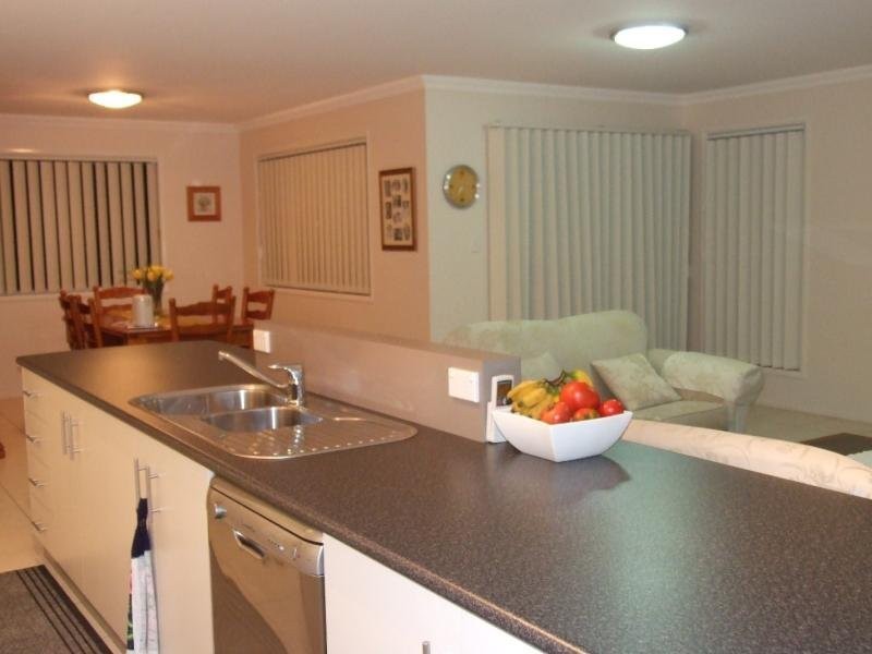 38 Nioka Drive, Highfields QLD 4352