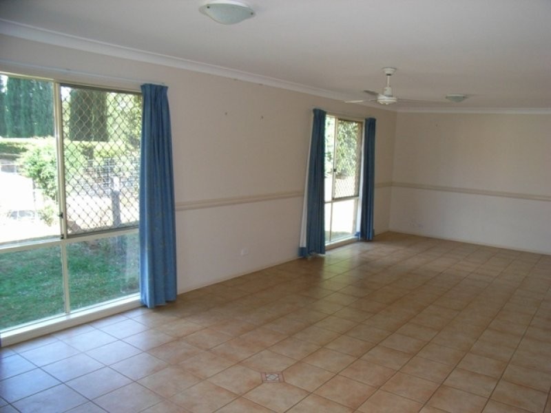 19 Diosma Drive, Highfields QLD 4352
