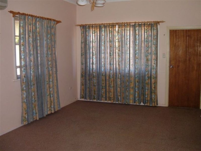 48 Highfields Road, Highfields QLD 4352