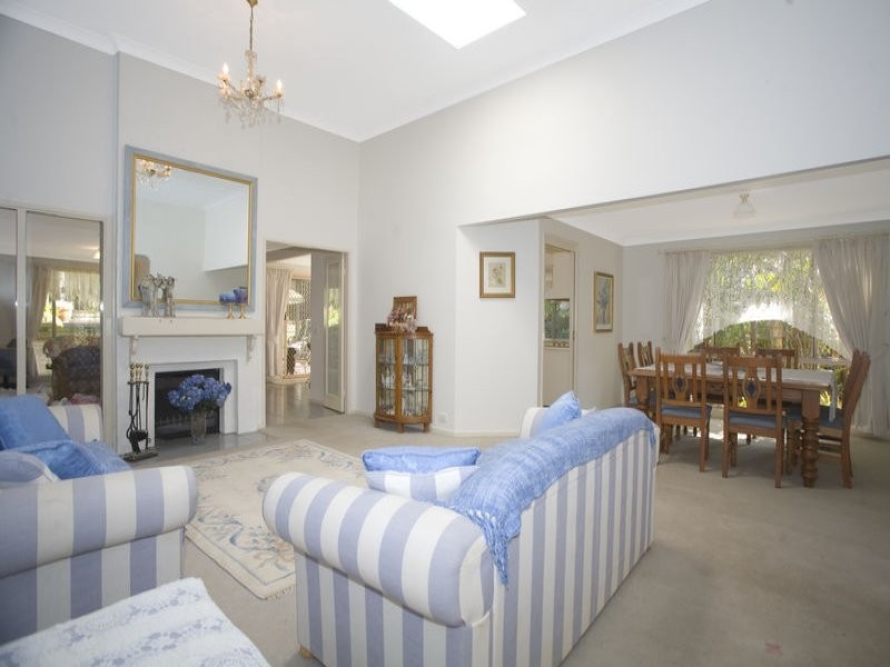 4 Mason Place, Barden Ridge NSW 2234