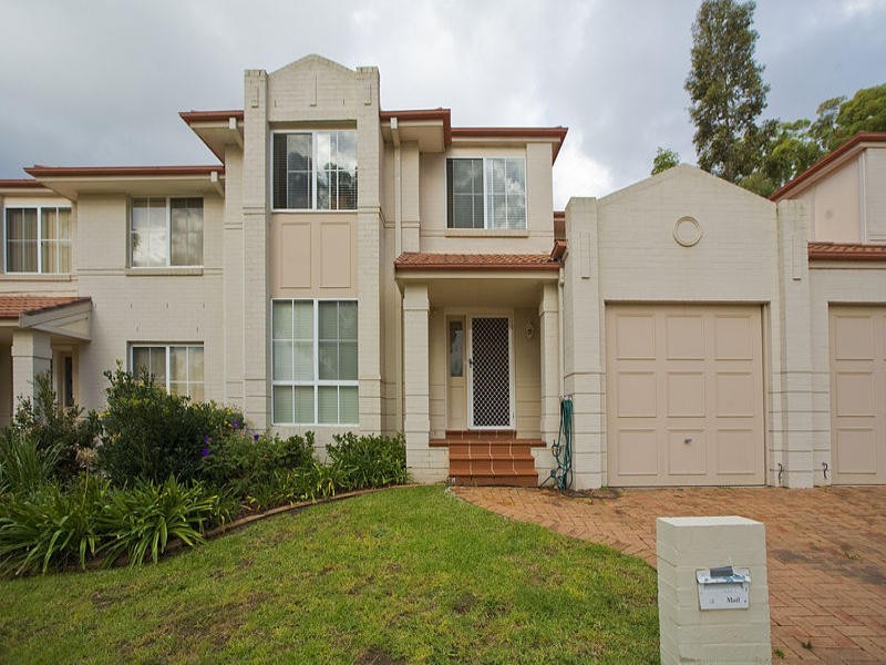 18 Oakwood Way, Menai NSW 2234