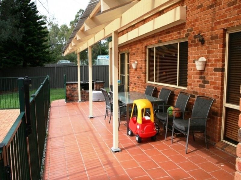 4 Brice Close, Illawong NSW 2234