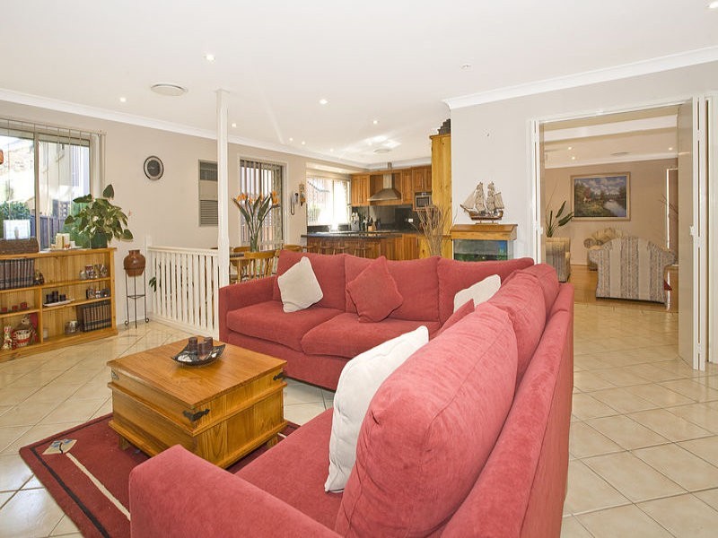 60 Sylvan Ridge Drive, Illawong NSW 2234