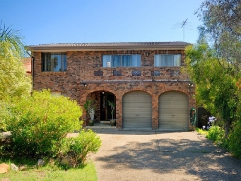 17 Austin Street, Illawong NSW 2234