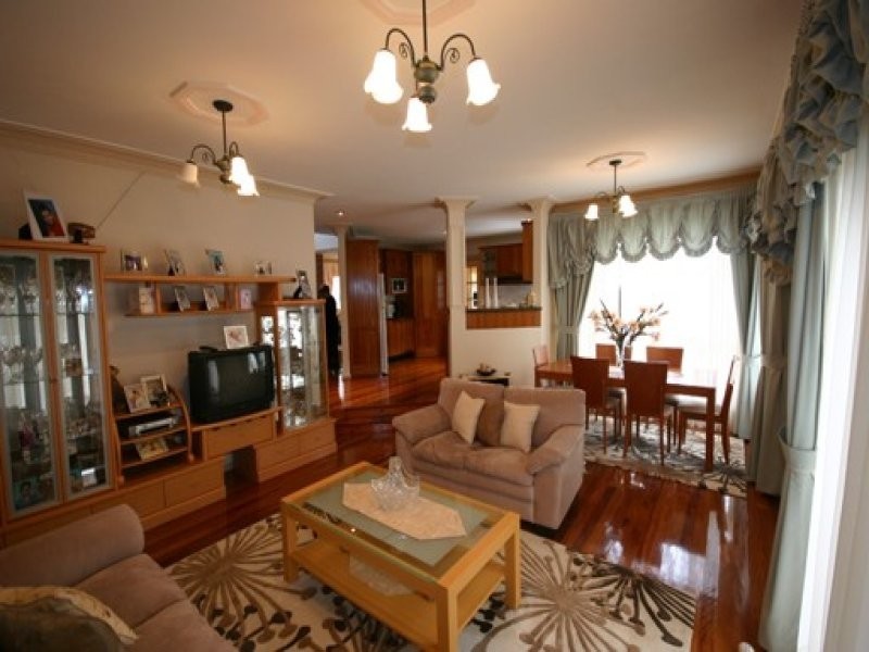 2 Marlock Place, Alfords Point NSW 2234