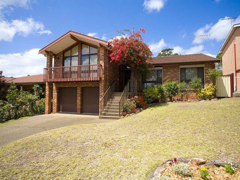 18 Black Close, Illawong NSW 2234