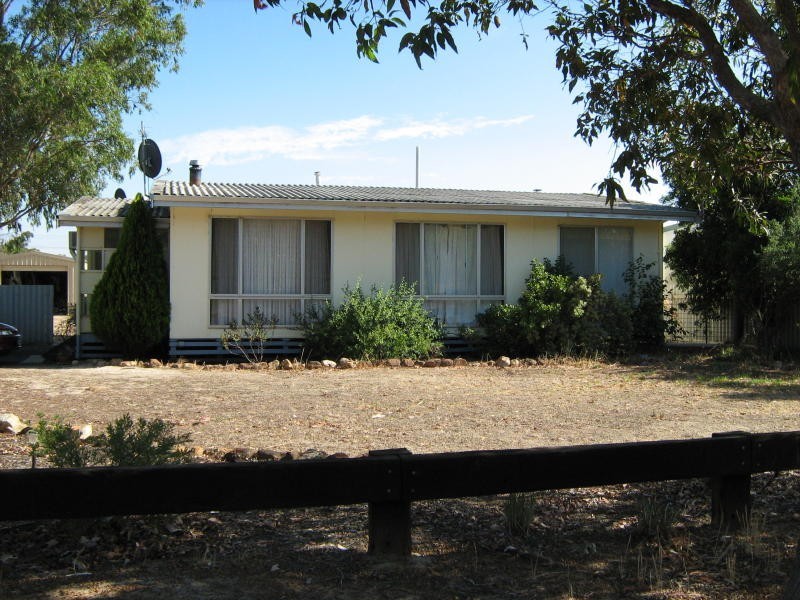 9 Cronin Street, Nyabing WA 6341