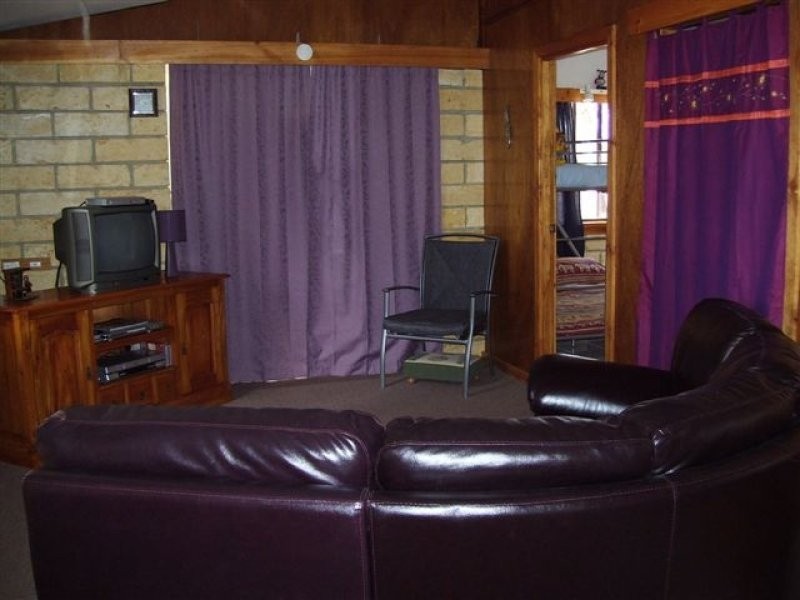 33 Keith Street, Broomehill WA 6318