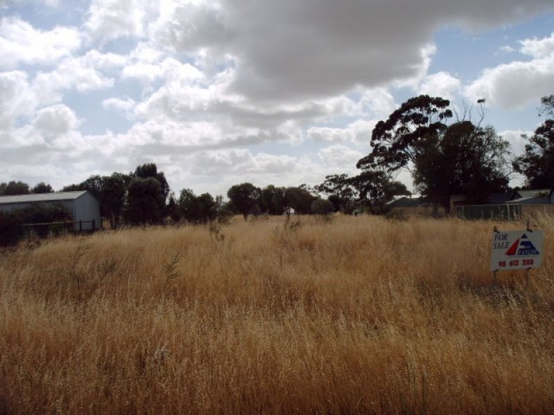 24  Love Street, Dumbleyung WA 6350