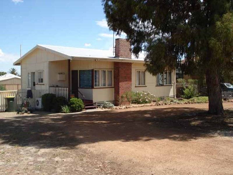 22 Bowden Terrace, Katanning WA 6317