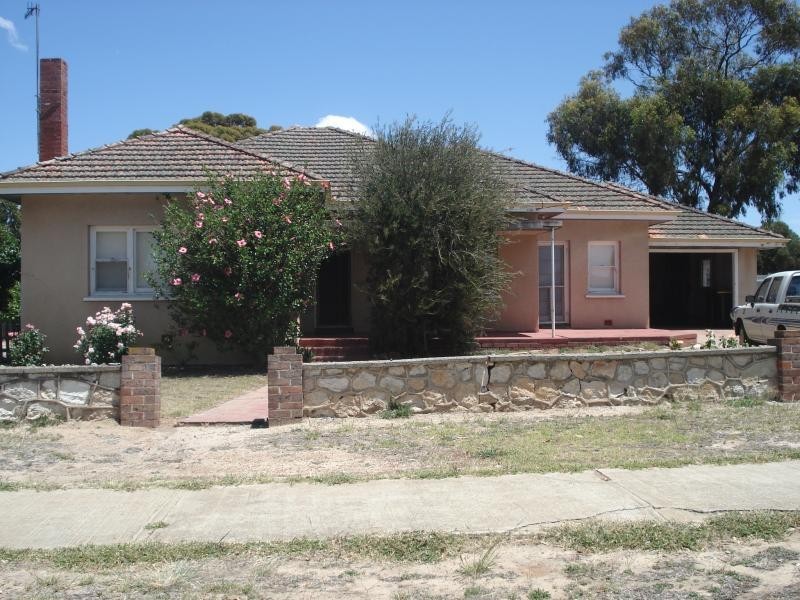 11 Yougenup Road, Gnowangerup WA 6335