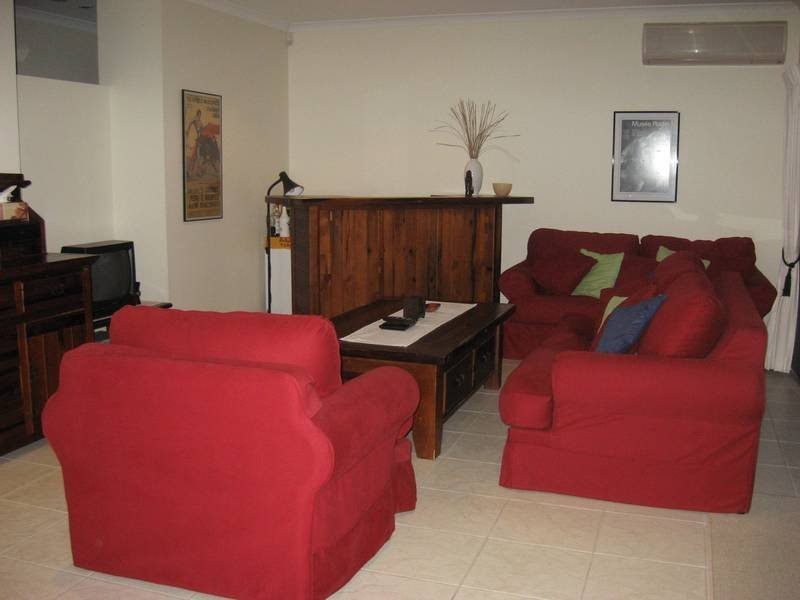 2 Ritchie Court, Petrie QLD 4502