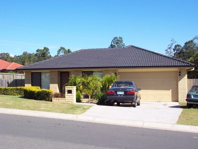 8 Montclare Court, Cashmere QLD 4500