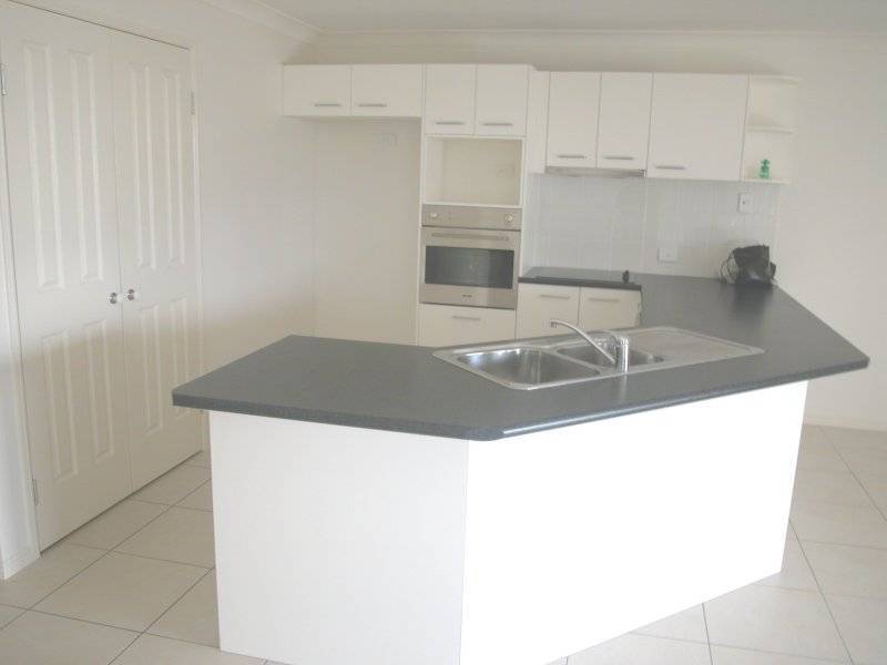 1 Tenzing Court, Warner QLD 4500