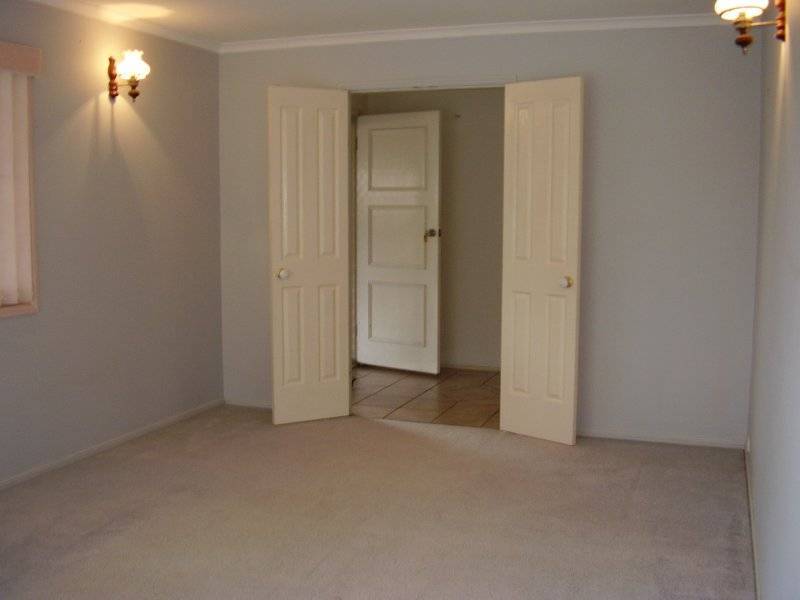 34 Chamberry Road, Petrie QLD 4502