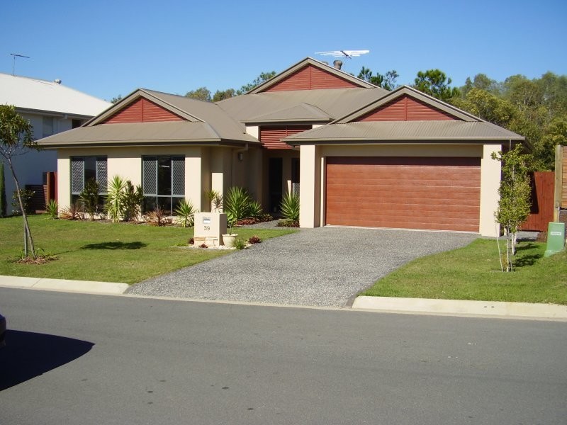 39 Whitecedar Cct, North Lakes QLD 4509