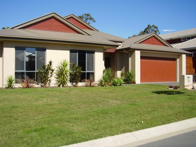 39 Whitecedar Cct, North Lakes QLD 4509