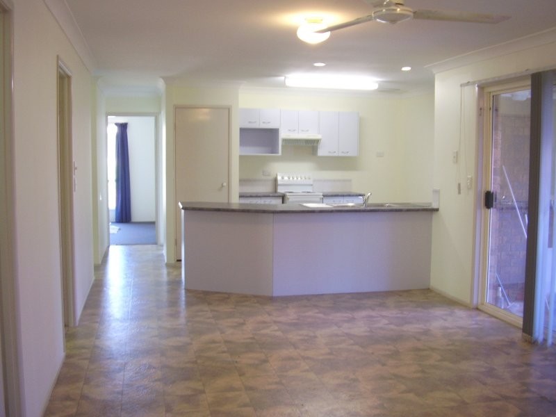 14 Macarthur Drive, Kallangur QLD 4503