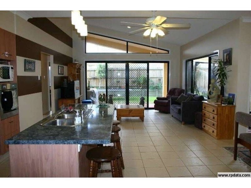 7 Redcedar Street, North Lakes QLD 4509