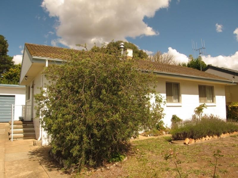 87 Malbon Street, Bungendore NSW 2621