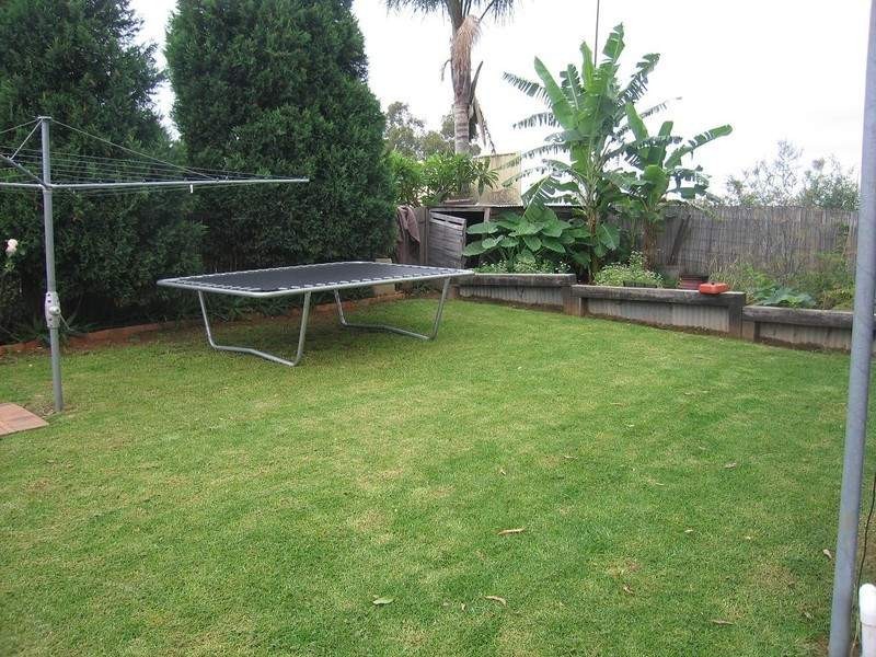 28 Bellingen Way, Hoxton Park NSW 2171