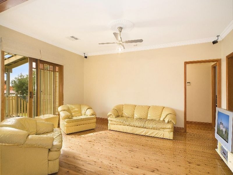 7 Heath Street, Concord NSW 2137