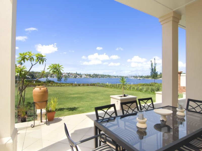 93 Peninsula Drive, Breakfast Point NSW 2137