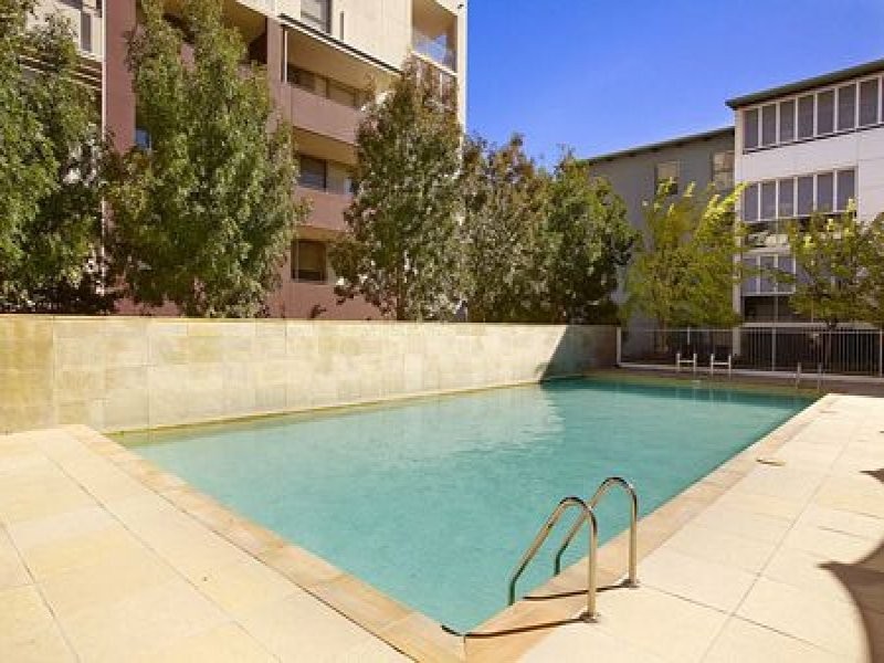 3 Lewis Avenue, Rhodes NSW 2138