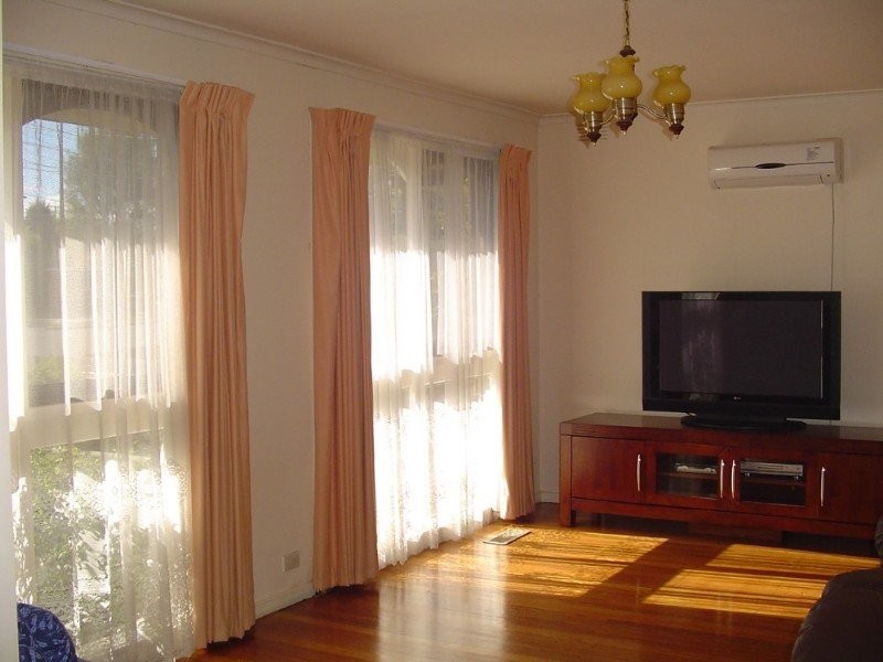 63 Kauri Gr, Glen Waverley VIC 3150