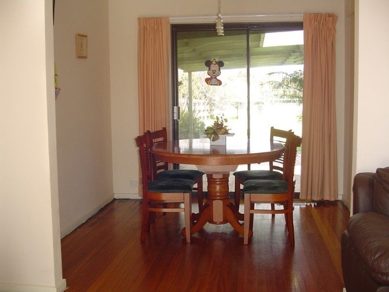 63 Kauri Gr, Glen Waverley VIC 3150