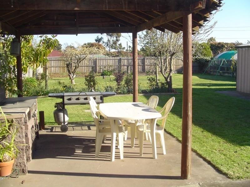 67 Kauri Gr, Glen Waverley VIC 3150