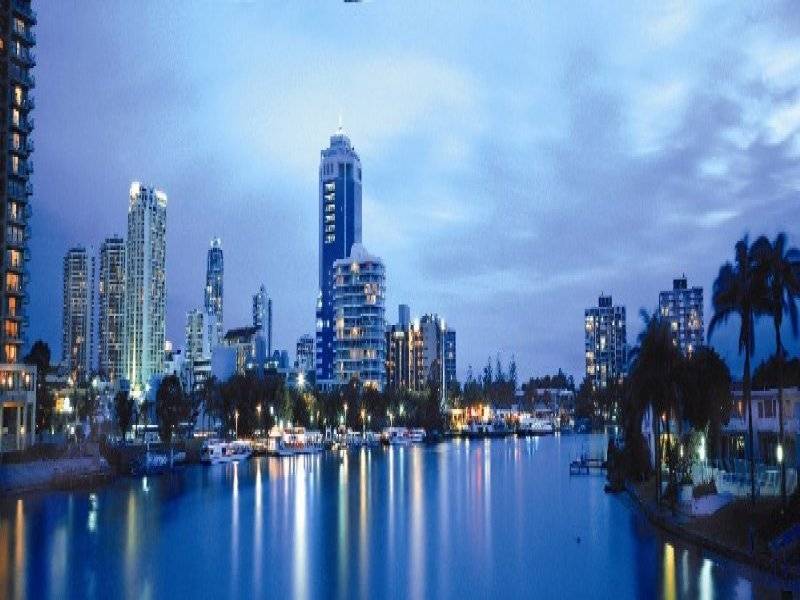 28 Remembrance Drive, Surfers Paradise QLD 4217