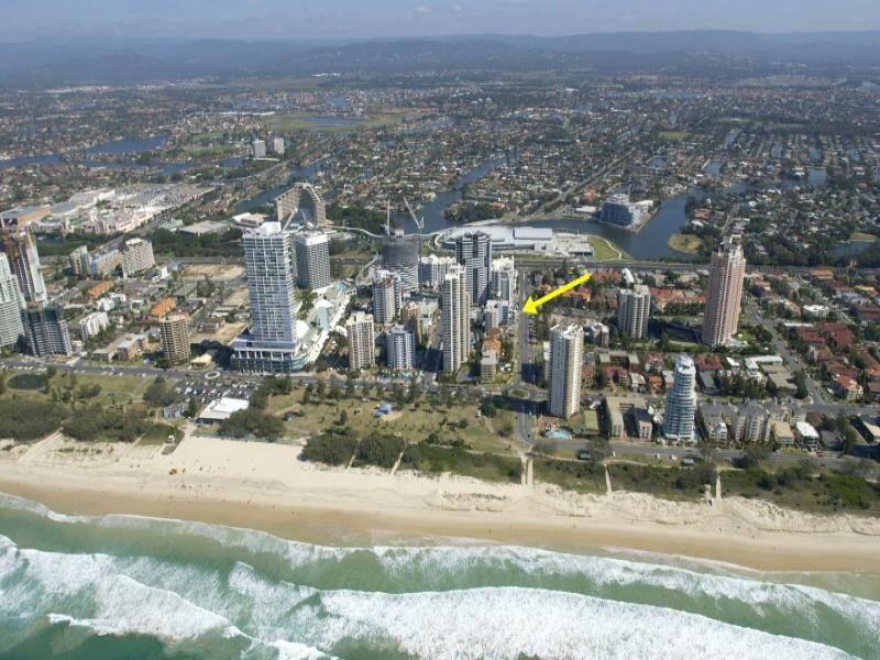 16 Queensland, Broadbeach QLD 4218