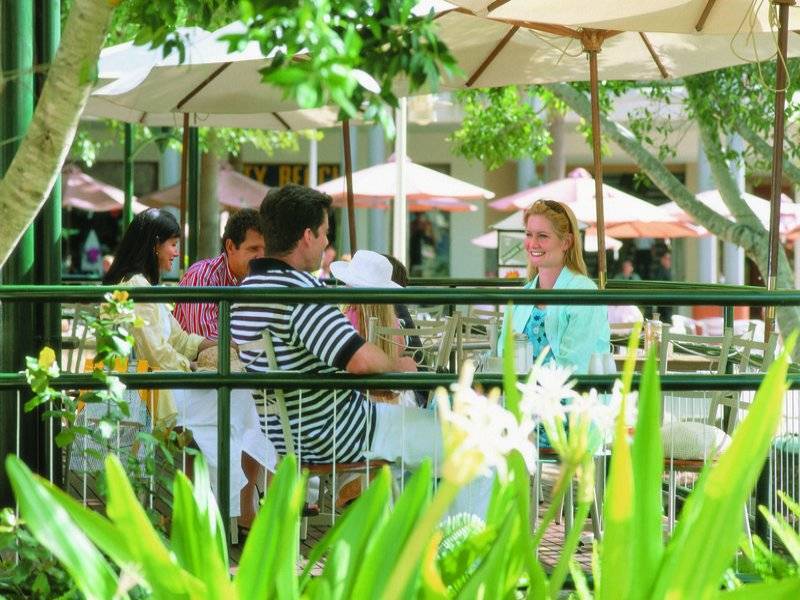 16 Queensland, Broadbeach QLD 4218