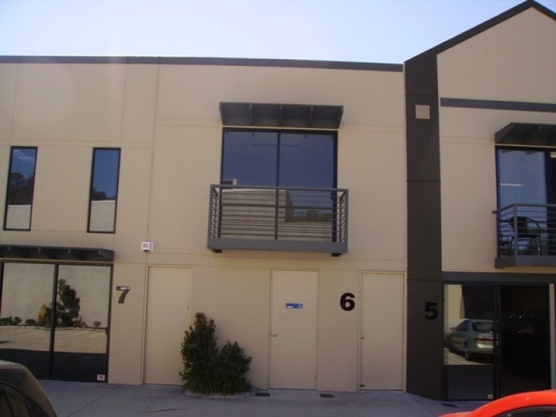 35 Township Drive, Burleigh Heads QLD 4220