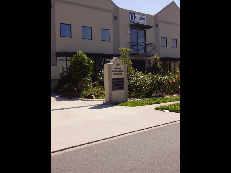 35 Township Drive, Burleigh Heads QLD 4220