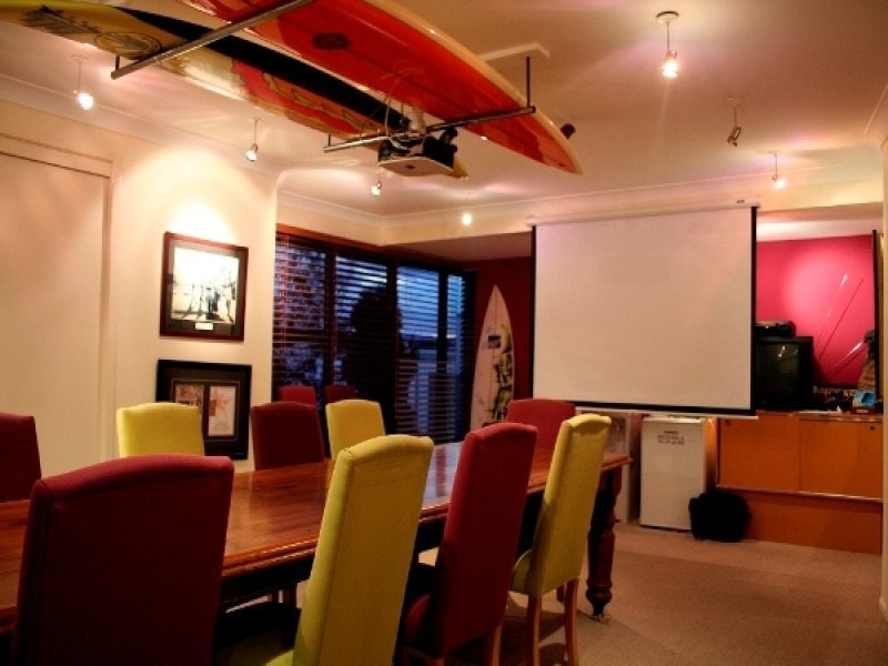 6 Davo Court, Burleigh Waters QLD 4220