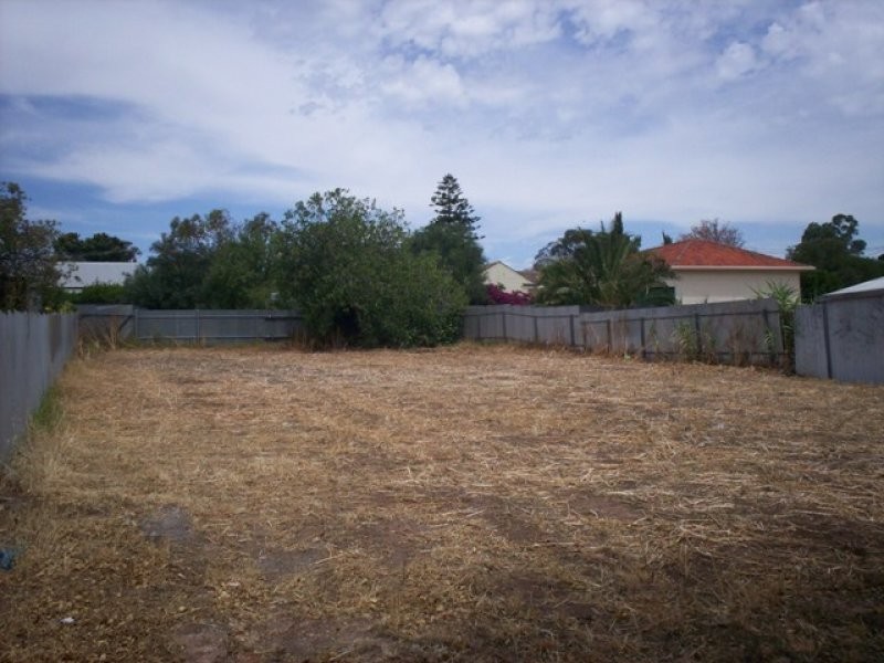 20 Amber Avenue, Clearview SA 5085