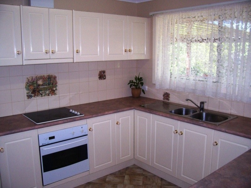 5 Batley Street, Para Vista SA 5093