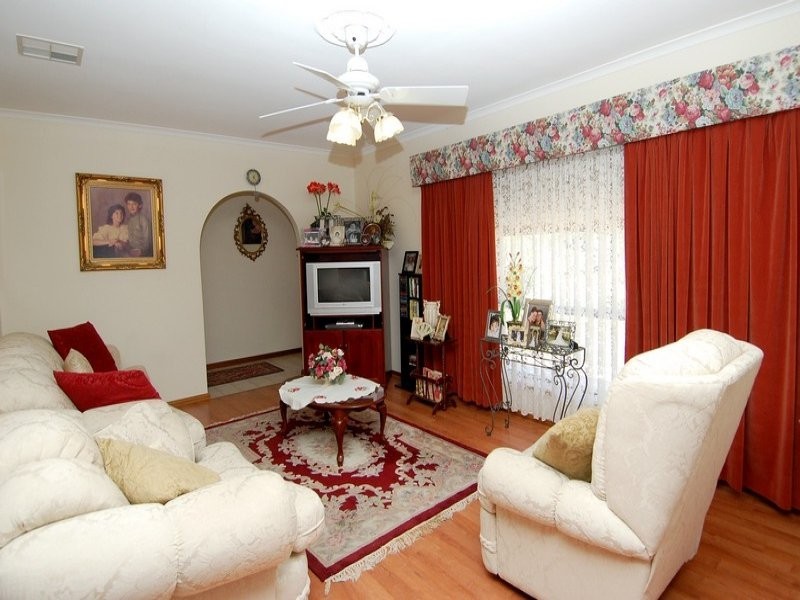 17 Athos Place, Paradise SA 5075