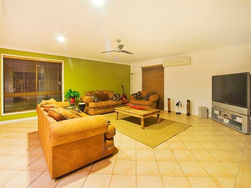 35 Mainsail Street, Currumbin Waters QLD 4223