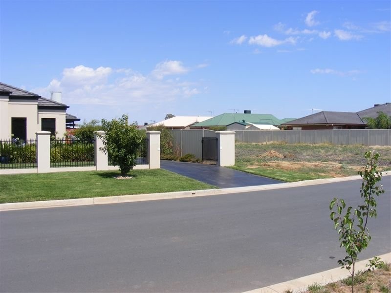 1 Derry Drive, Yarrawonga VIC 3730