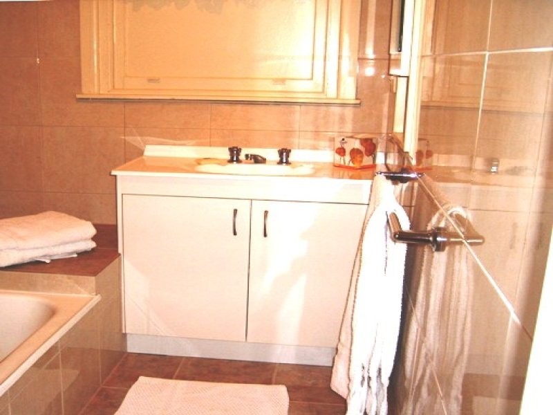 12 Lamont Street, Wangaratta VIC 3677