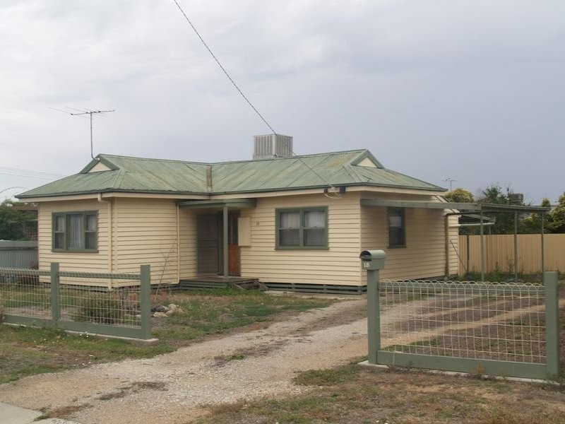 18 Langlands Street, Wangaratta VIC 3677