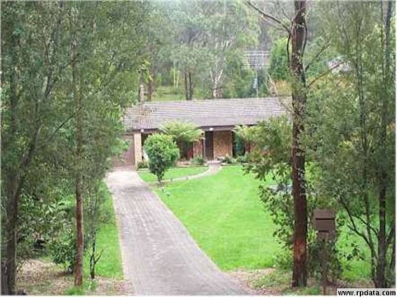 12 Kings Rd, Leura NSW 2780