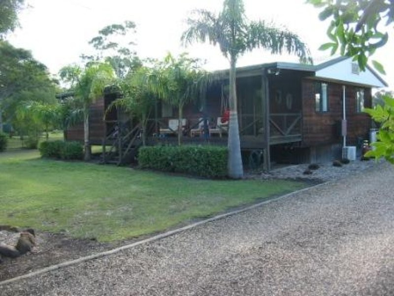 10 Shorelands Drive, Withcott QLD 4352