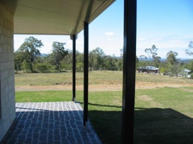 271 Jones Rd, Withcott QLD 4352