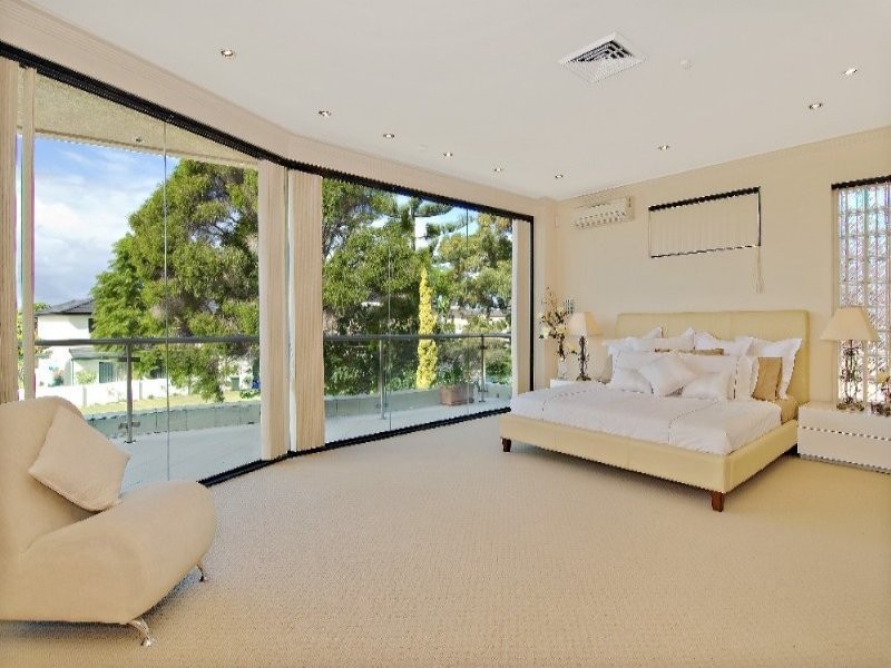 33 James Cook Island, Sylvania Waters NSW 2224